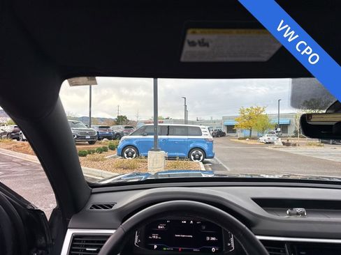 Certified 2022 Volkswagen Atlas Cross Sport SE AWD/4WD image 13