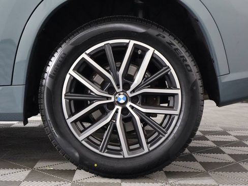 Used 2023 BMW X1 xDrive28i w/ M Sport Package AWD/4WD image 16