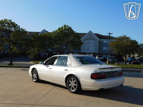 Used 2003 Cadillac Seville SLS w/ Preferred Equipment Group image 6