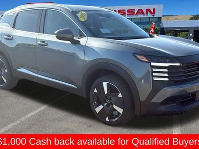 New 2025 Nissan Kicks SR w/ SR Premium Package