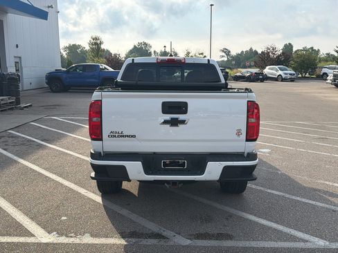 Used 2020 Chevrolet Colorado LT w/ Colorado RST Special Edition AWD/4WD image 4