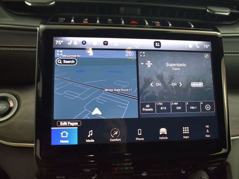 New 2025 Jeep Grand Cherokee L Limited w/ Black Appearance Package image 17