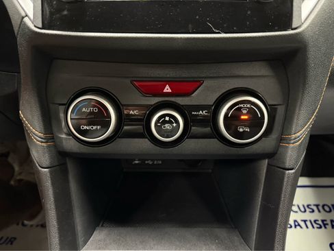 Used 2023 Subaru Crosstrek 2.0i Premium image 19