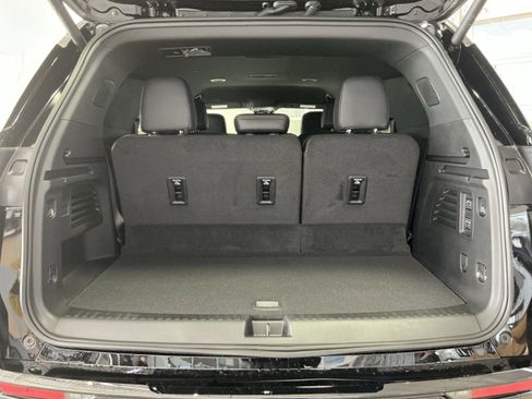 New 2026 Chevrolet Traverse High Country FWD image 26