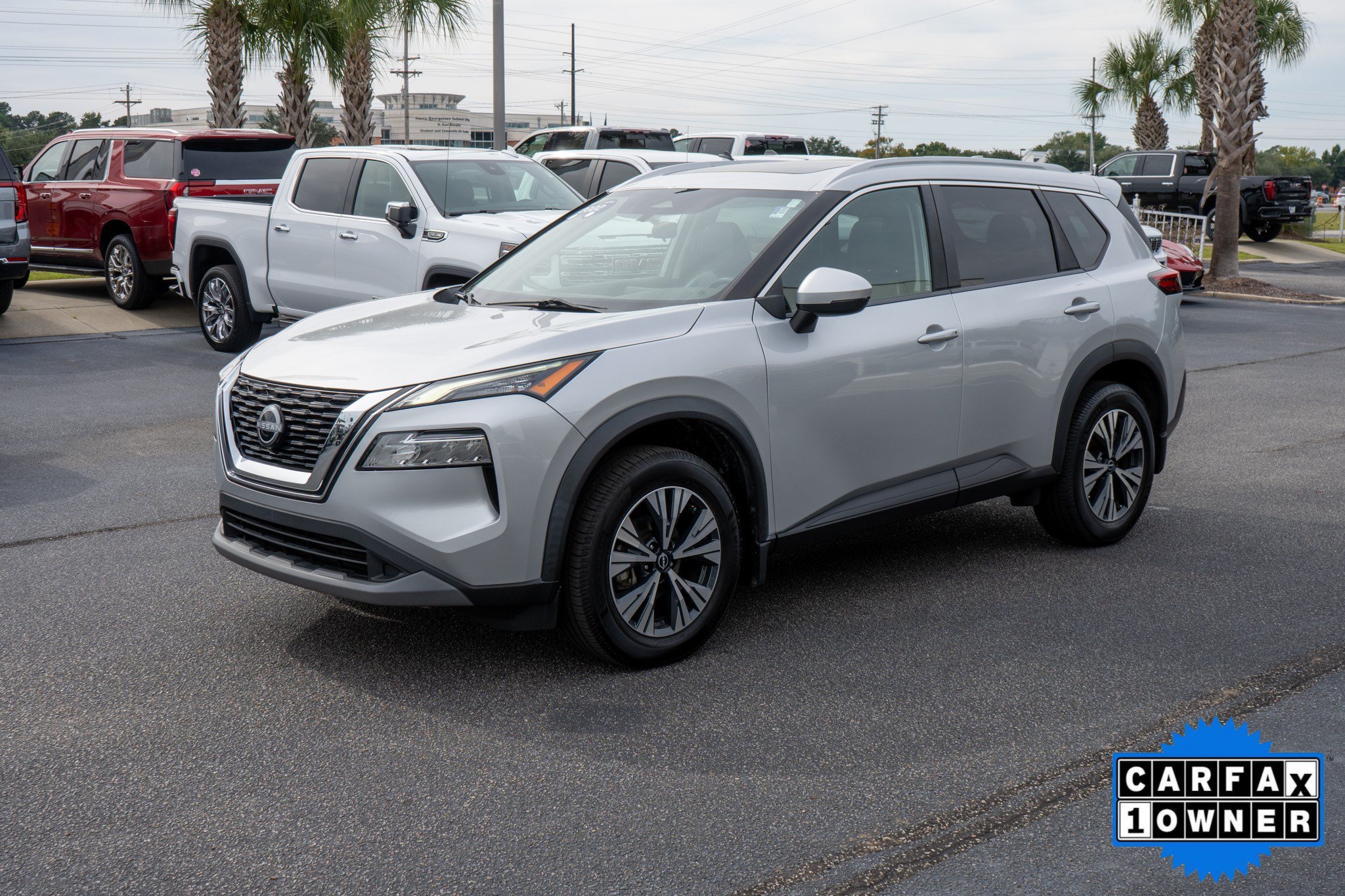 Used 2022 Nissan Rogue SV w/ SV Premium Package FWD image 7