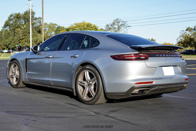 Used 2020 Porsche Panamera RWD image 5