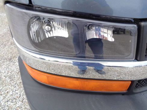 Used 2014 Chevrolet Express 1500 LT w/ LT Preferred Equipment Group image 18