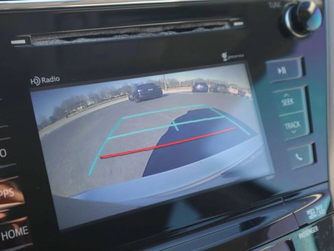 Used 2015 Toyota Prius V Four image 21