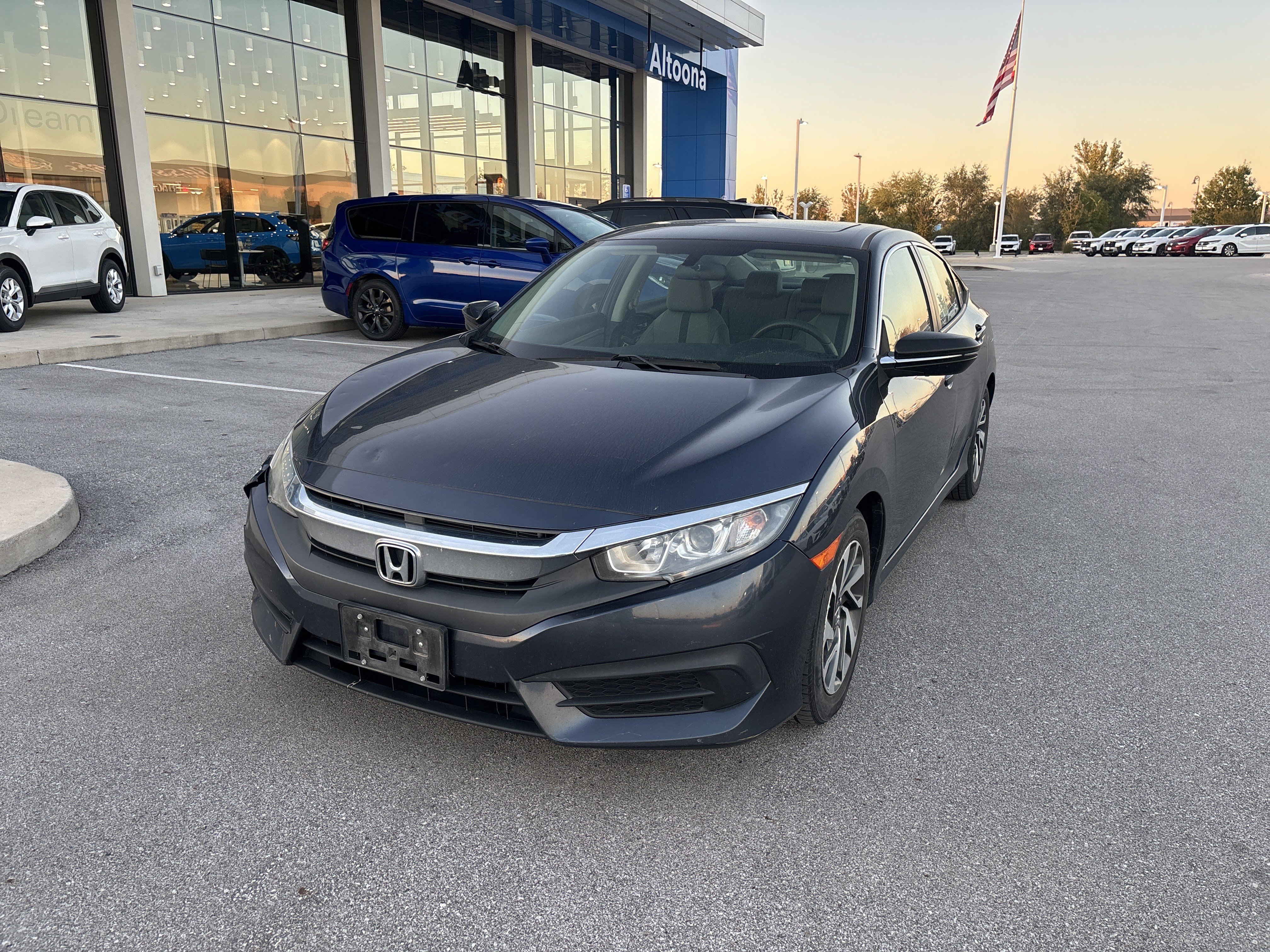 Used 2018 Honda Civic EX image 1