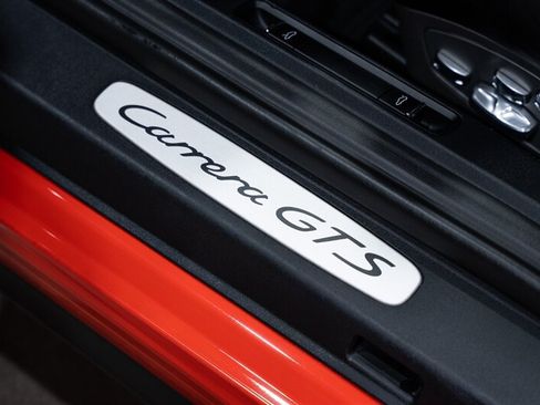 Used 2017 Porsche 911 Carrera GTS RWD image 26