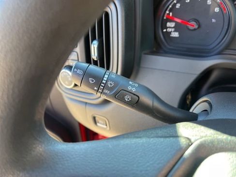 Used 2022 Chevrolet Silverado 1500 Custom image 24