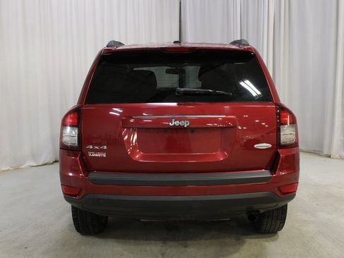 Used 2016 Jeep Compass Latitude image 23