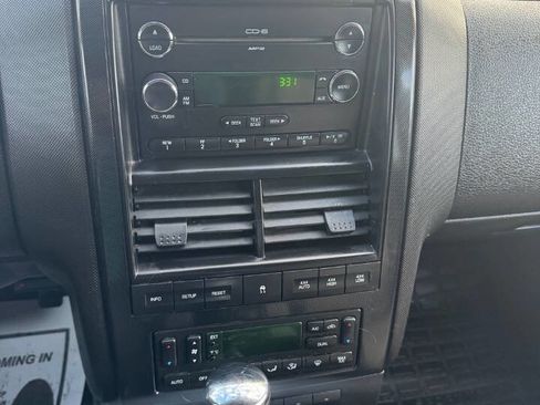 Used 2008 Ford Explorer Sport Trac Limited image 13