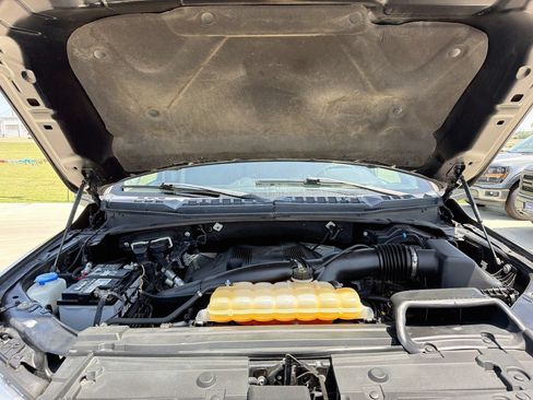 Used 2019 Ford F150 XLT AWD/4WD image 30