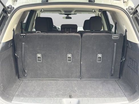 Used 2024 Nissan Pathfinder SV image 28