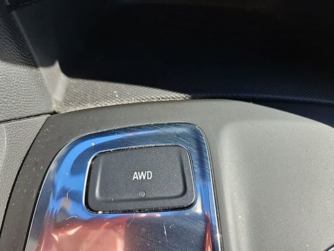 Used 2020 Chevrolet Equinox LT image 22