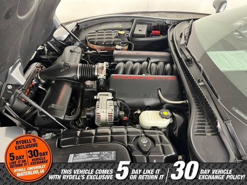 Used 2004 Chevrolet Corvette Coupe RWD image 19