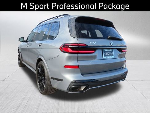 Certified 2023 BMW X7 xDrive40i w/ Executive Package image 9
