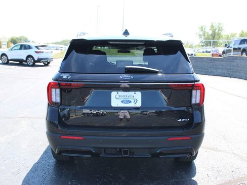 New 2025 Ford Explorer ST-Line image 4