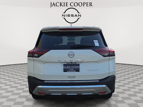 Used 2023 Nissan Rogue Platinum w/ Platinum Premium Package FWD image 6
