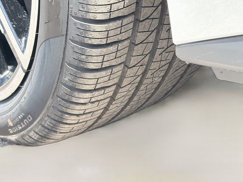 New 2026 BMW i4 eDrive40 RWD image 43