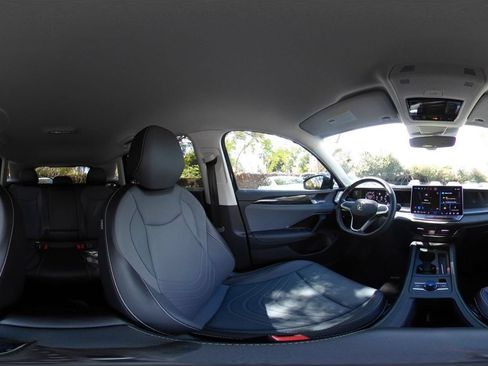 Used 2026 Volkswagen Tiguan SE AWD/4WD image 43