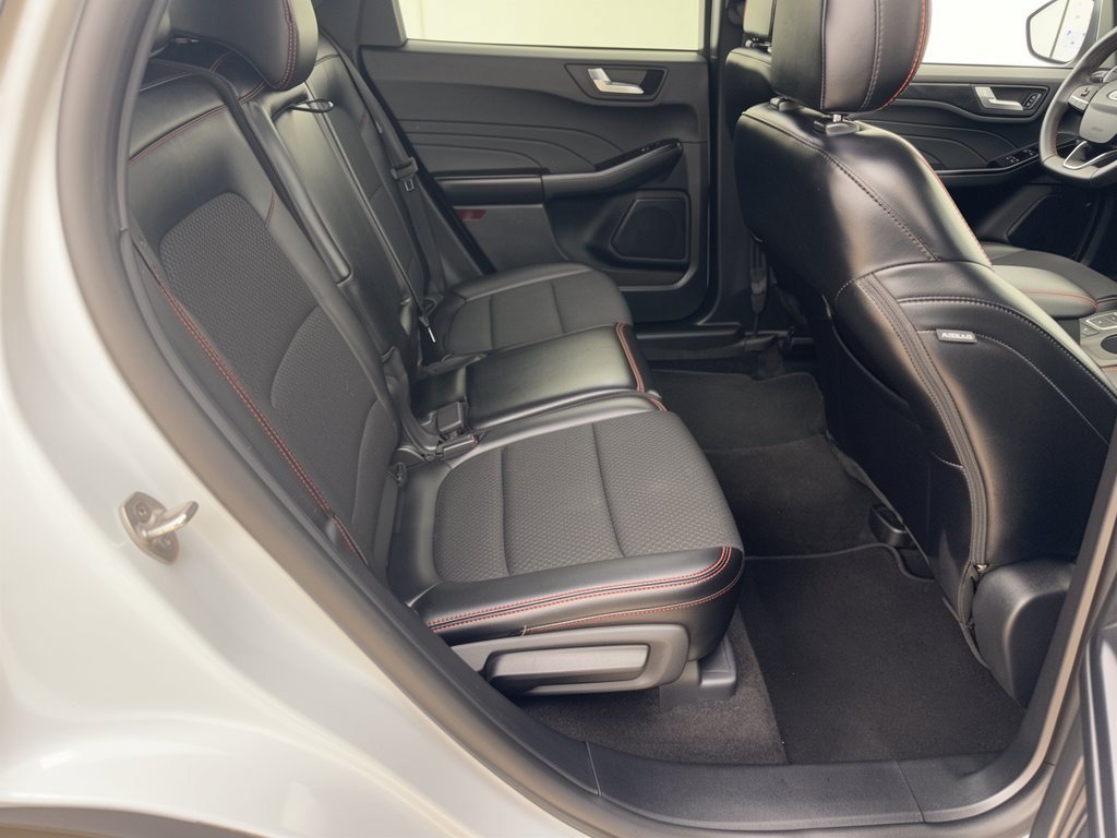 Used 2025 Ford Escape ST-Line FWD image 29