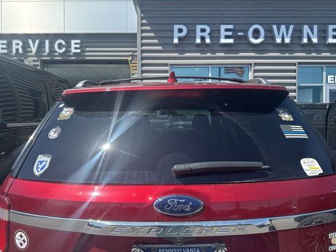 Used 2016 Ford Explorer XLT AWD/4WD image 6