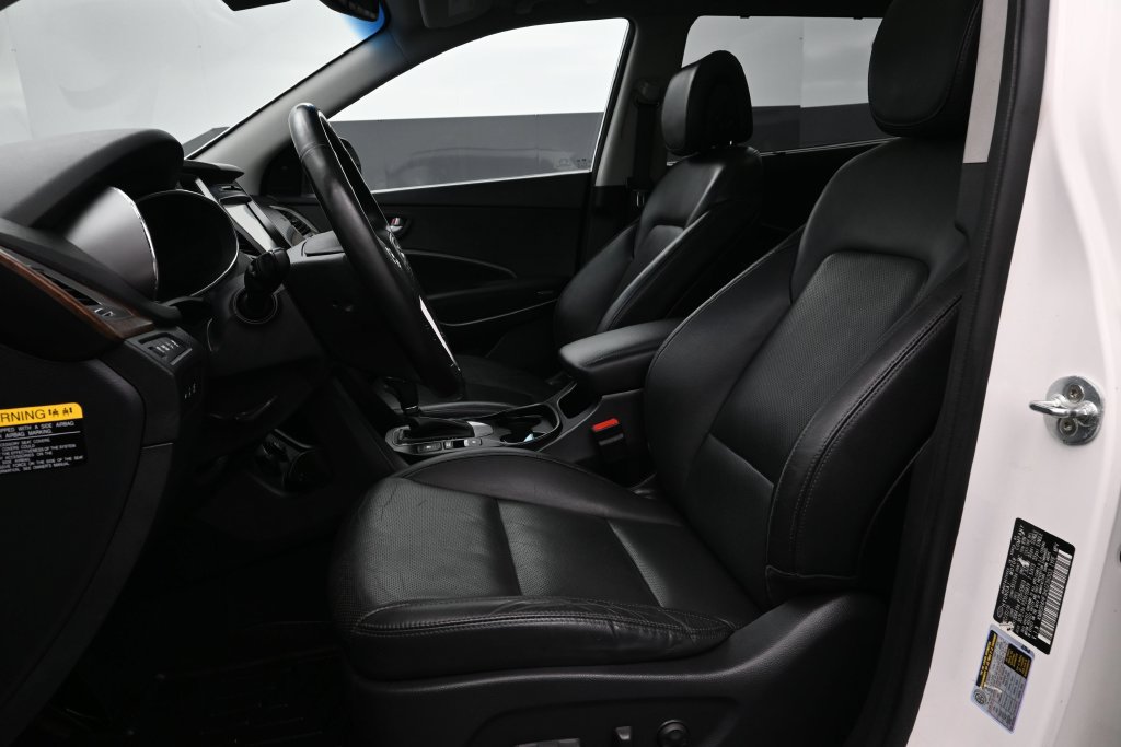 Used 2017 Hyundai Santa Fe Limited FWD image 11