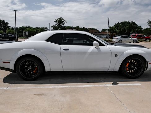 Used 2019 Dodge Challenger SRT Hellcat Redeye RWD image 6