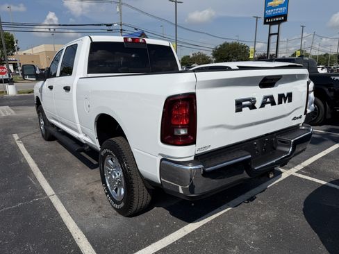 Used 2025 RAM 2500 Tradesman AWD/4WD image 5