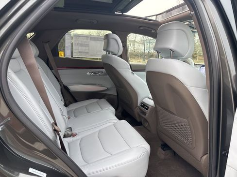 New 2026 Genesis GV70 2.5T Advanced image 31