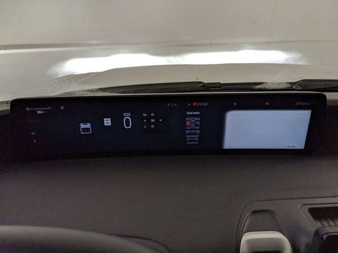 New 2025 Ford Expedition Active image 17