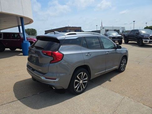 Used 2018 GMC Terrain Denali w/ Driver Alert Package II AWD/4WD image 8