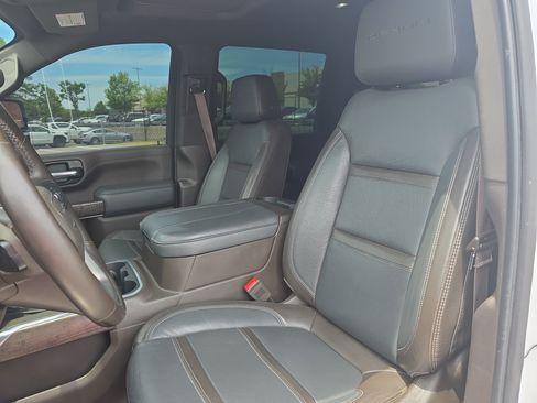 Used 2023 GMC Sierra 2500 Denali w/ Denali Ultimate Package AWD/4WD image 14