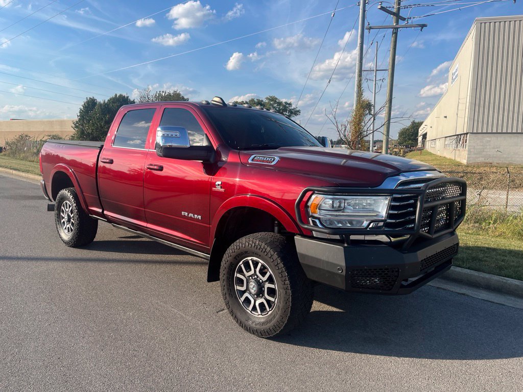 Used 2023 RAM 2500 Limited AWD/4WD image 2