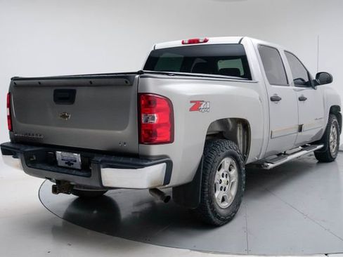 Used 2007 Chevrolet Silverado 1500 LT w/ 1LT Convenience Package AWD/4WD image 6