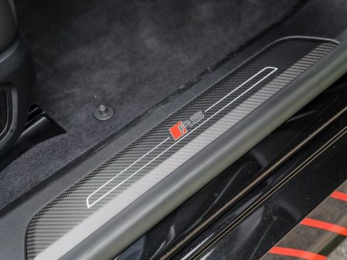 Used 2023 Audi RS e-tron GT image 30