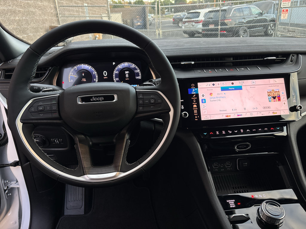 New 2027 Jeep Grand Cherokee L 4WD image 13