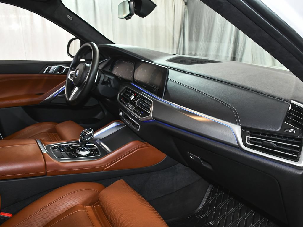 Used 2022 BMW X6 M50i w/ Executive Package AWD/4WD image 70
