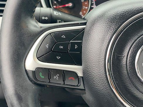 Used 2019 Jeep Compass Latitude w/ Popular Equipment Group AWD/4WD image 16
