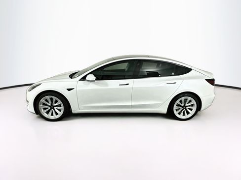 Used 2021 Tesla Model 3 Standard Range Plus RWD image 4