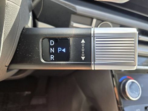 Certified 2025 Hyundai Santa Fe SEL FWD image 17