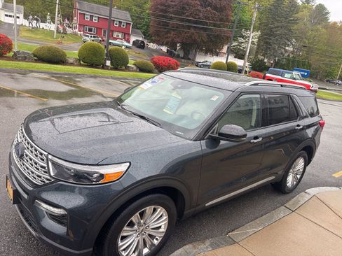 Certified 2023 Ford Explorer Limited w/ Limited Technology Package AWD/4WD image 7