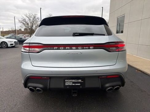Certified 2024 Porsche Macan S image 4