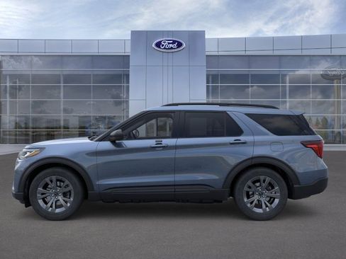 New 2026 Ford Explorer Active AWD/4WD image 3