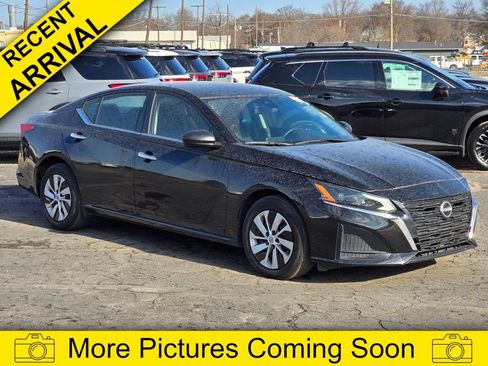 Certified 2024 Nissan Altima 2.5 S image 1