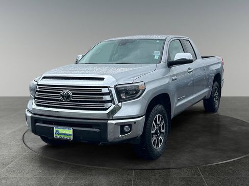 Used 2021 Toyota Tundra Limited w/ Limited Premium Package AWD/4WD image 4