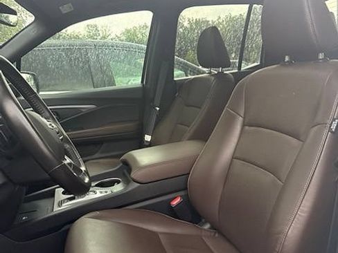 Used 2025 Honda Ridgeline RTL image 8