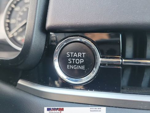 Used 2024 Mitsubishi Outlander AWD image 30